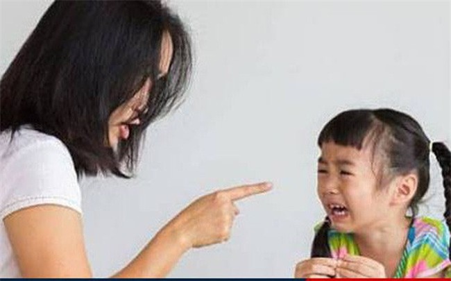 4 câu dọa con thường bố mẹ nào cũng nói - hãy coi chừng hậu quả!  - Ảnh 1.