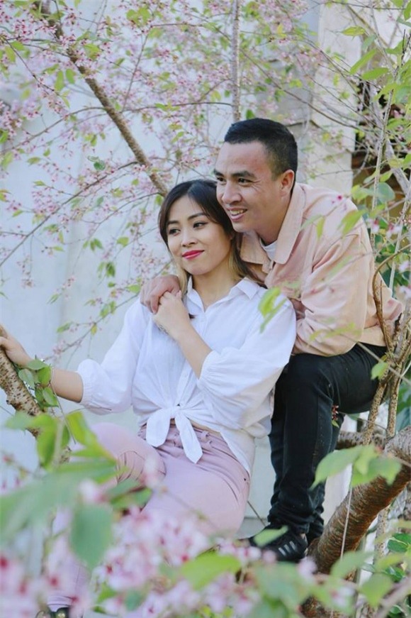 Nguyễn Hoàng Linh , BTV Nguyễn Hoàng Linh và bạn trai, sao Việt