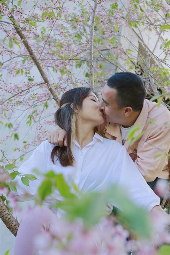 Nguyễn Hoàng Linh , BTV Nguyễn Hoàng Linh và bạn trai, sao Việt