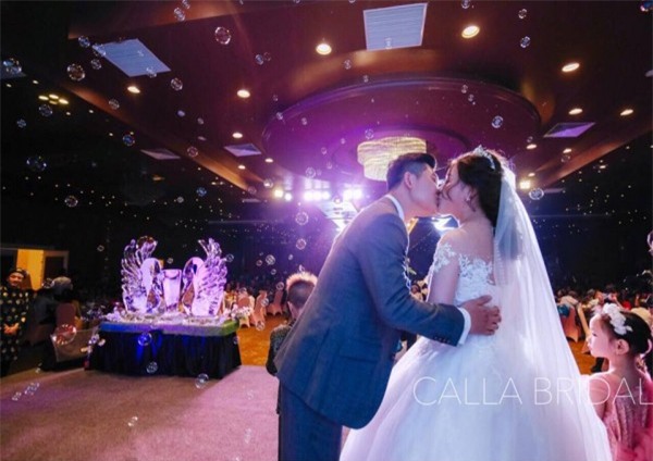 Đêm tân hôn, cô dâu bỗng nhiên mang ‘mặt nạ quái vật’ bước vào khiến chú rể hết hồn! - Ảnh 6.