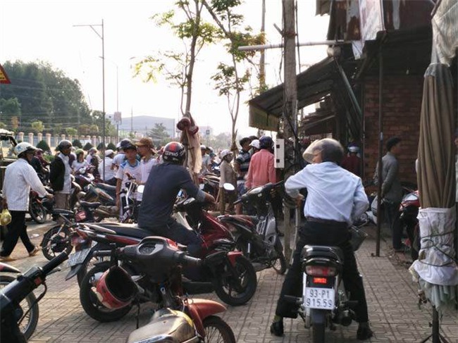 nghi an be 8 tuoi bi bao hanh den chet roi voi mai tang: loi khai nguoi tinh cua me - 1