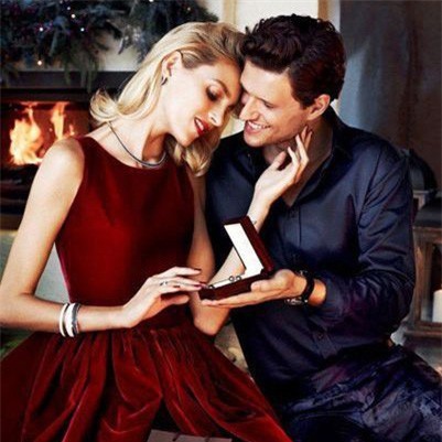 Cưới đàn bà đẹp thì hãnh diện vài năm, cưới đàn bà tốt thì hãnh diện một đời - Ảnh 1.