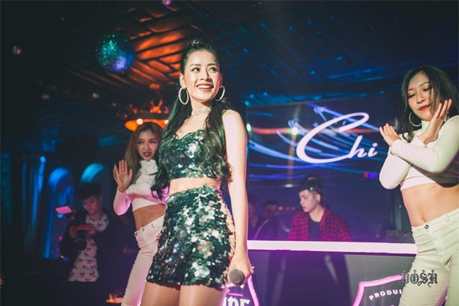 Từ ngày làm ca sĩ, Chi Pu lột xác, sexy từng cm - Ảnh 9.