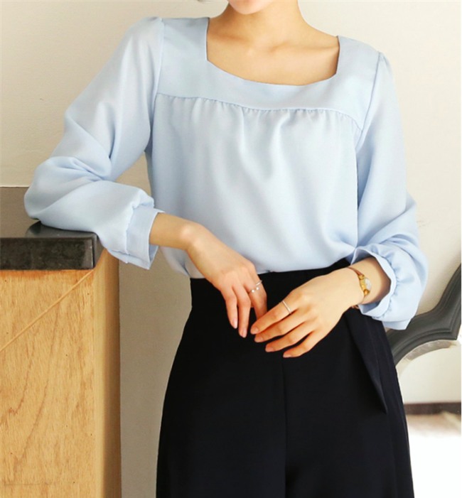 Nhìn Hạ Vi mà rút kinh nghiệm, nàng nào vai to ngang và thô chỉ nên chọn 4 kiểu đồ này để tránh khoe thân hình lực điền - Ảnh 10.