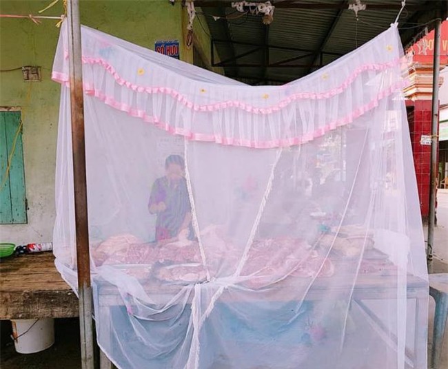 sung sot khi thay nguoi ban hang mac man tuyn giua cho nhung biet ly do ai cung khen ngoi - 2