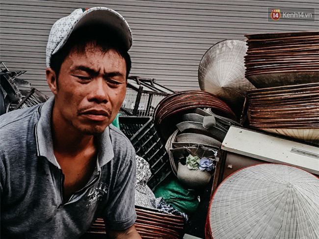 Nhiều tiểu thương khóc ngất sau vụ cháy chợ Quang: