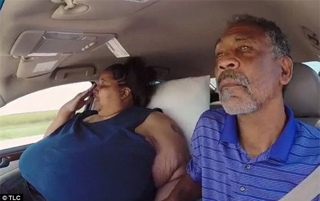 Nỗi đau của cô gái 290kg kiếm sống bằng cách ngồi ăn trước internet: từng bị cha dượng xâm hại, chồng cũ bạo hành - Ảnh 7.