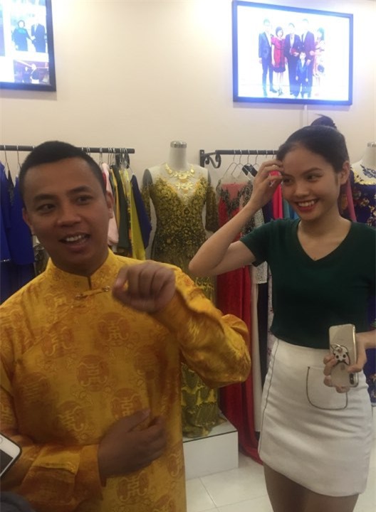 Vợ kém 20 tuổi mang thai lần 2, Chí Anh: Vợ tôi cũng sướng, chỉ tập trung vào đẻ