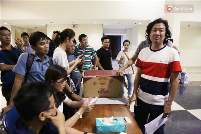 Chủ đầu tư tiếp tục “mất tích”, cư dân chung cư Carina “kêu cứu” lãnh đạo TP.HCM sau vụ cháy 13 người chết - Ảnh 3.