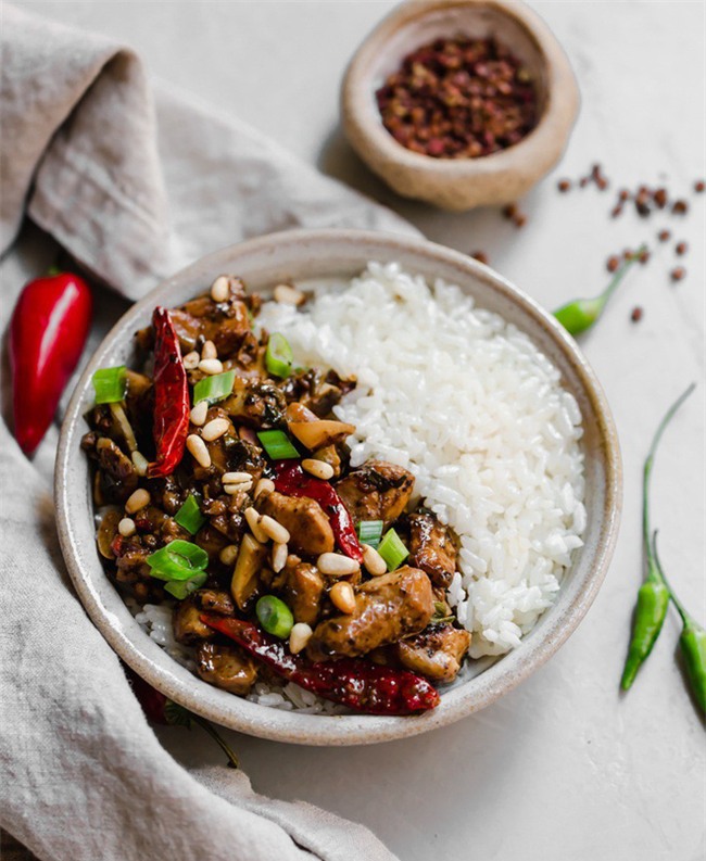 Thế giới có hàng trăm món gà nhưng đặc sắc nhất phải kể đến 4 món này - Ảnh 5.