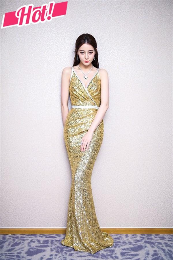 tang thanh ha, do my linh dien sac xanh ngot ngao, "nam tay nhau" vao bang sao dep tuan! - 7