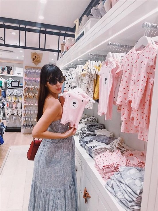 Thủy Tiên,Thanh Hằng,Ngọc Trinh,Bảo Anh