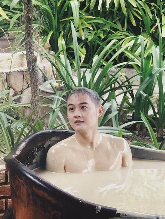 Thủy Tiên,Thanh Hằng,Ngọc Trinh,Bảo Anh