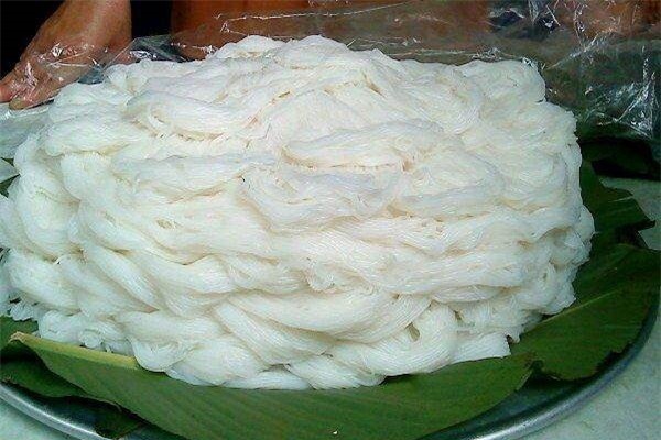 Rợn người trước nguy cơ mắc bệnh nguy hiểm từ việc ăn bún-1