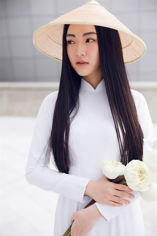 2 co gai viet duoc vi nhu tien nu, khien nguoi nhin "chet chim" trong suoi toc den hinh anh 11