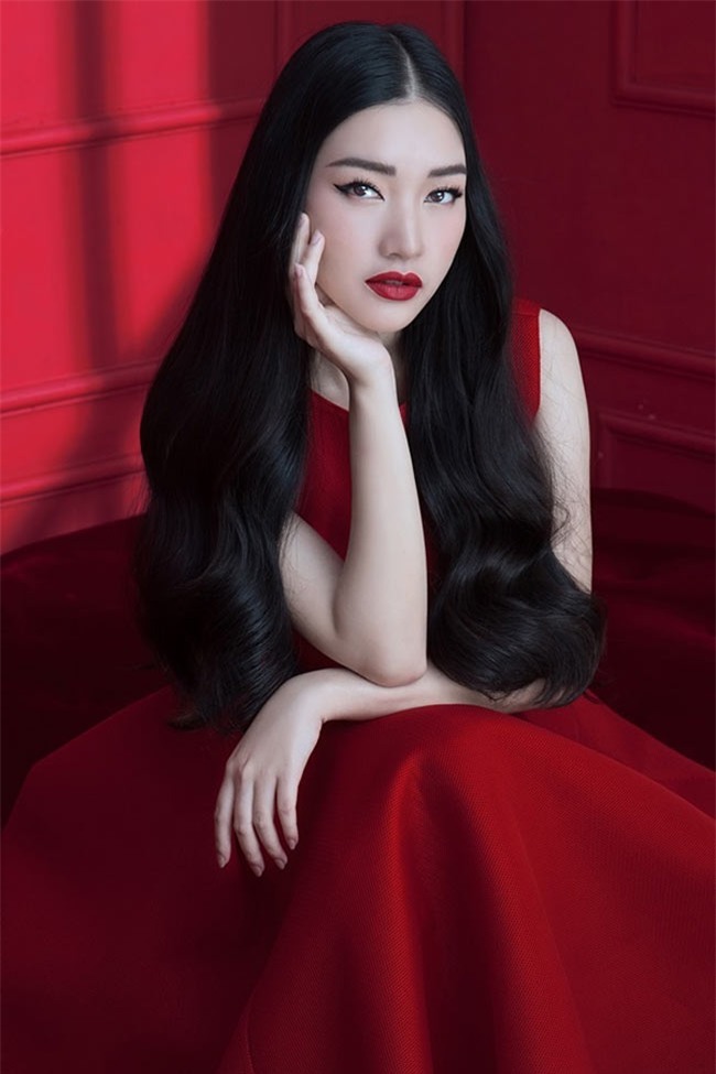 2 co gai viet duoc vi nhu tien nu, khien nguoi nhin "chet chim" trong suoi toc den hinh anh 17