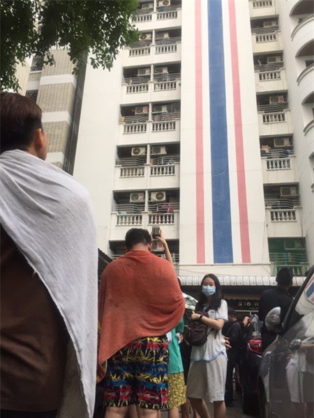 Thái Lan: Chung cư 15 tầng bốc khói ngùn ngụt, 3 người dân thiệt mạng - Ảnh 4.