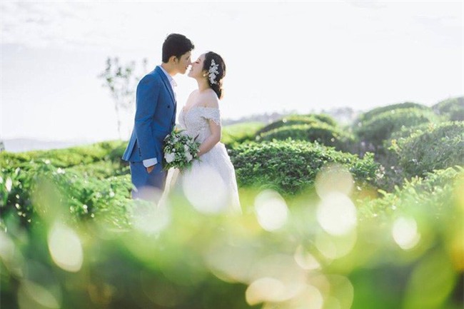 Cô dâu Bến Tre chịu chơi chi 200 triệu diện váy cưới phát sáng để lộng lẫy giống công chúa trong đám cưới - Ảnh 14.