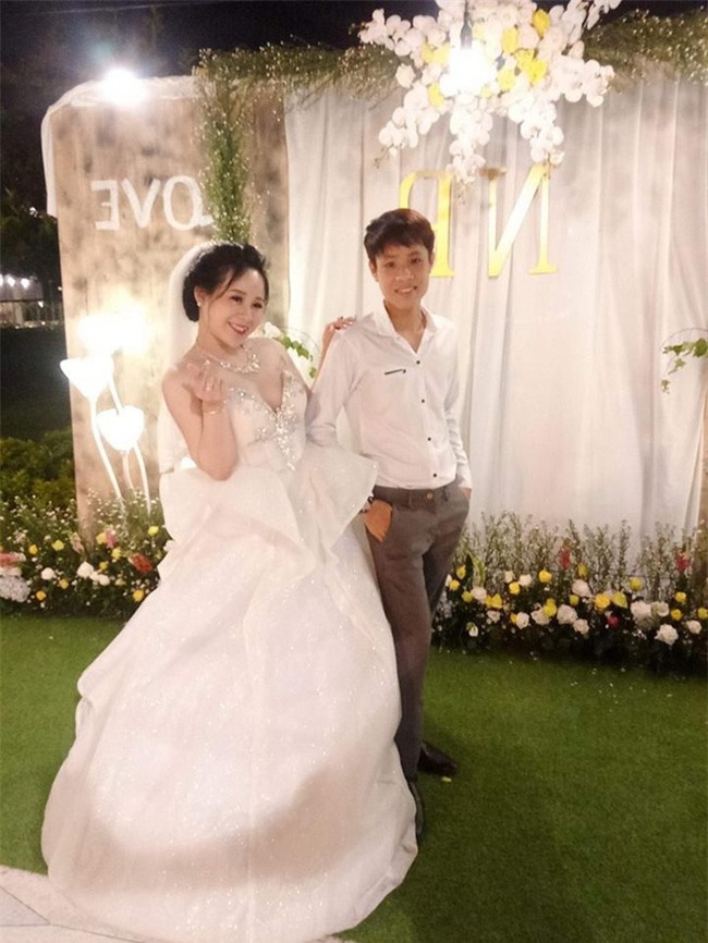 Cô dâu Bến Tre chịu chơi chi 200 triệu diện váy cưới phát sáng để lộng lẫy giống công chúa trong đám cưới - Ảnh 5.