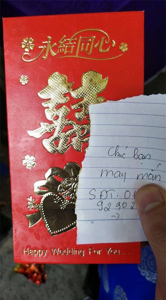 Cám cảnh anh chàng hì hục đi bê tráp hộ, cuối cùng nhận được một phong bao lì xì với chiếc lá xanh - Ảnh 6.