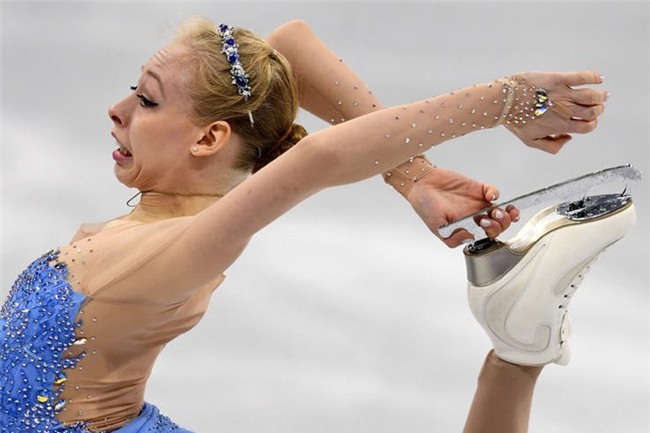 Những biểu cảm ‘khó đỡ’ trong môn trượt băng nghệ thuật trên Thế Giới - Ảnh 2.
