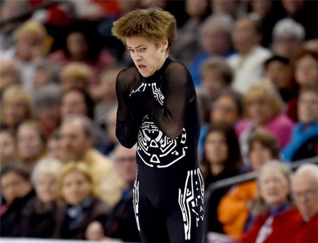 Những biểu cảm ‘khó đỡ’ trong môn trượt băng nghệ thuật trên Thế Giới - Ảnh 3.