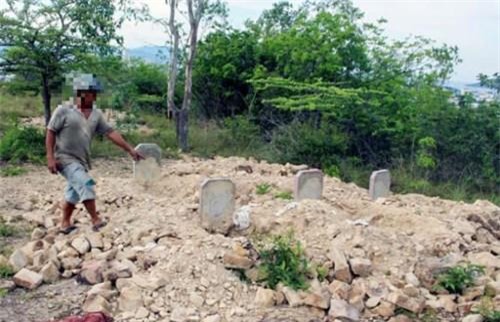 hang chuc ngoi mo bi dao pha tan tanh, “tran yem” bang... quan lot - 1