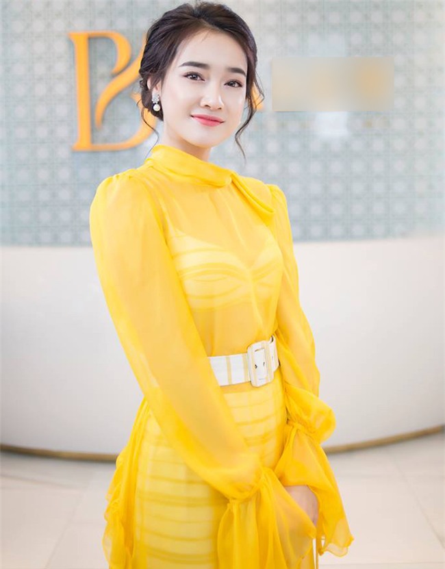 Từ lúc đi Mỹ về đến nay, nữ diễn viên cũng không hề nhắc đến chuyện tình cảm từng khiến khán giả xôn xao trong thời gian gần đây. - Tin sao Viet - Tin tuc sao Viet - Scandal sao Viet - Tin tuc cua Sao - Tin cua Sao