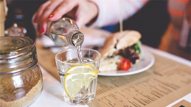 Chuyên gia cảnh báo nước tiểu vàng đục đang cảnh báo gì về sức khỏe của bạn?-2