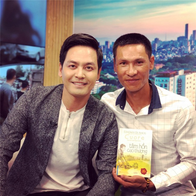MC Phan Anh thay doanh nhân chuyển 240 triệu tới tài xế đánh lái cứu người