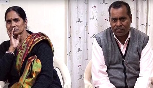 Câu chuyện về kẻ giết người hàng loạt nhỏ nhất mọi thời đại, 7 tuổi đã sát hại 3 em bé, trong đó có cả em gái mình - Ảnh 3.