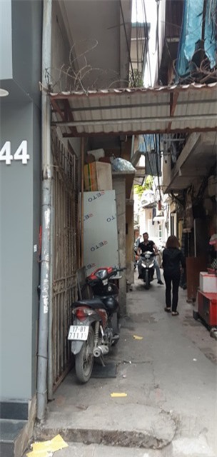 Hà Nội: Nỗi đau của gia đình bảo vệ siêu thị ngã xuống đất tử vong sau khi giằng co chiếc ô che nắng với dân phòng - Ảnh 4.