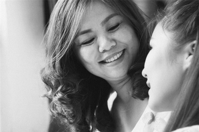 Hết lời khen ngợi con, 2 bà mẹ không ngờ rằng 3 năm sau, họ đối mặt với thực tế đau lòng - Ảnh 1.