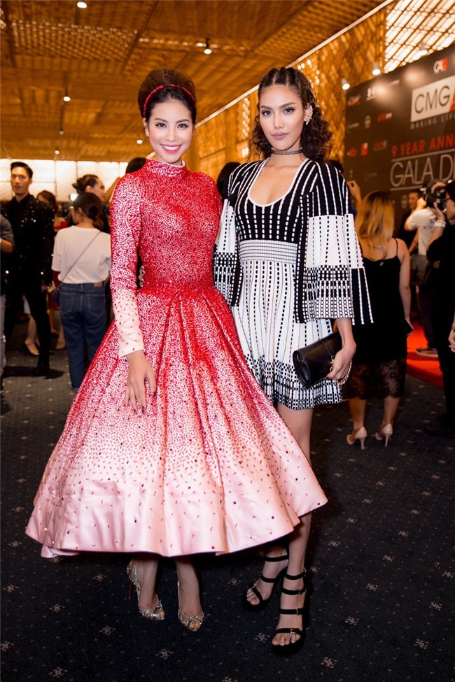 Khi mỹ nhân Việt đứng chung một hình, ai sẽ có thần thái nổi bật nhất? - Ảnh 11.