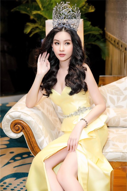 Lê Âu Ngân Anh: Sau 5 tháng đội vương miện trên đầu, tôi cảm nhận được sức nặng của nó - Ảnh 4.