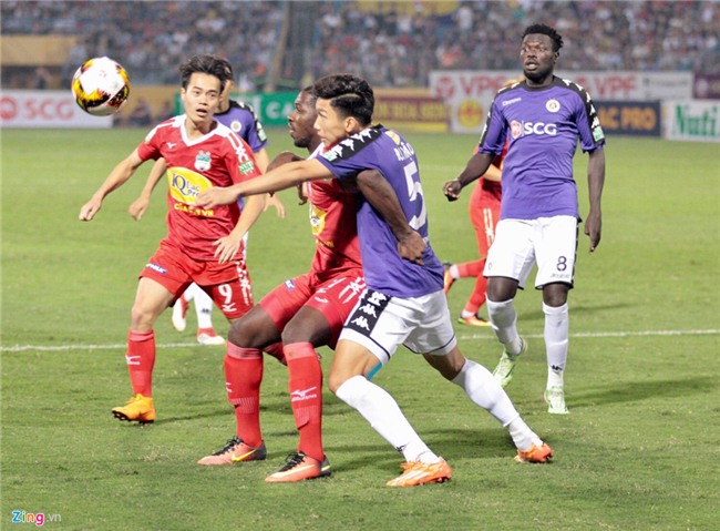 Quang Hai, Van Quyet de lai dau an trong ngay hang cong HAGL im lang hinh anh 11