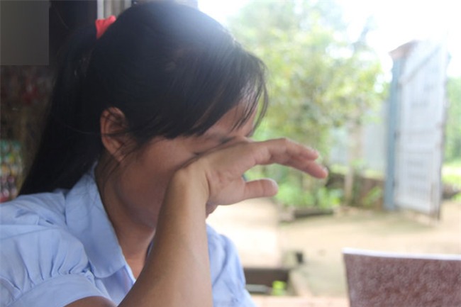 Bị bố mẹ chồng đuổi không cho lại gần con trai, người mẹ trẻ gửi đơn cầu cứu suốt 2 năm mới được đón con về