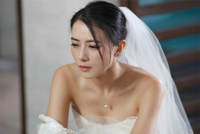 Mở tráp tiền cưới, cả nhà tôi choáng váng vì số tiền mà nhà trai đặt bên trong - Ảnh 2.