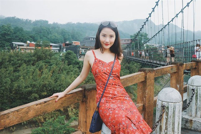 Cận cảnh vẻ sành điệu và gia thế khủng của bạn gái thiếu gia Phan Thành - Ảnh 2.