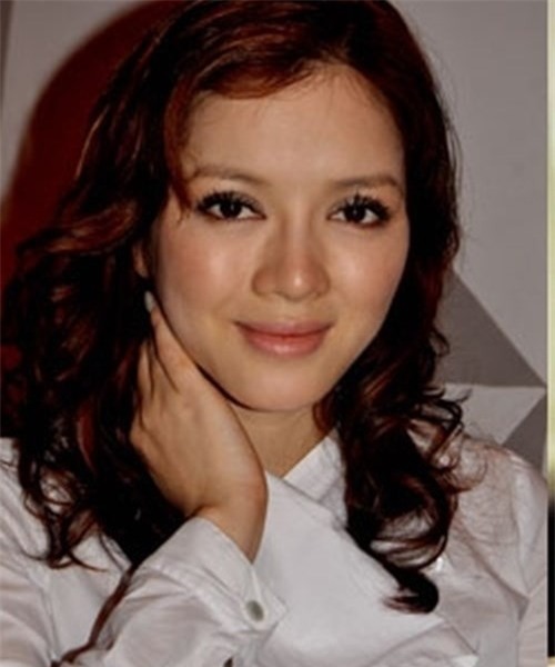 nhan sac hien tai cua ly nha ky khien nhieu nguoi khong khoi bat ngo hinh anh 1