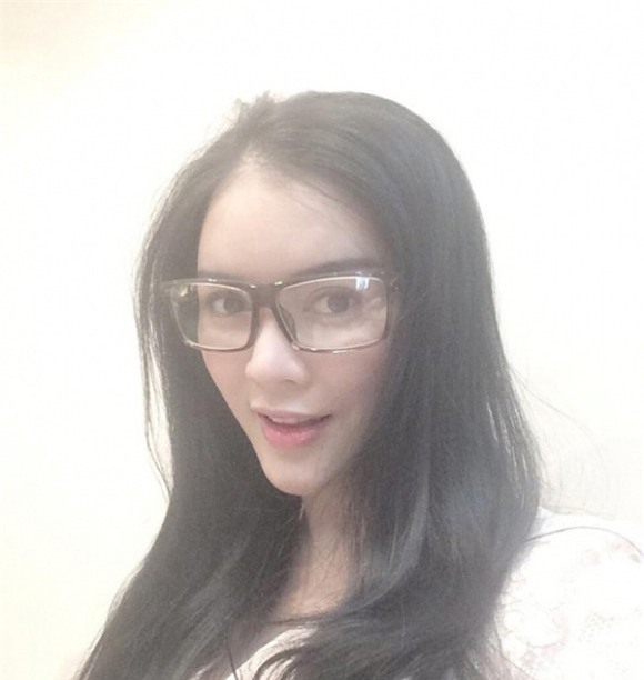 nhan sac hien tai cua ly nha ky khien nhieu nguoi khong khoi bat ngo hinh anh 8