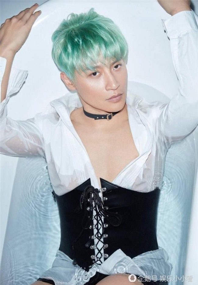 giat minh voi so thich mac do nu cua sao nam! - 7