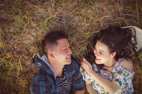 yeu 4 nam, chia tay “nhieu nhu com bua”, cap doi ve lai ben nhau day ngot ngao - 2