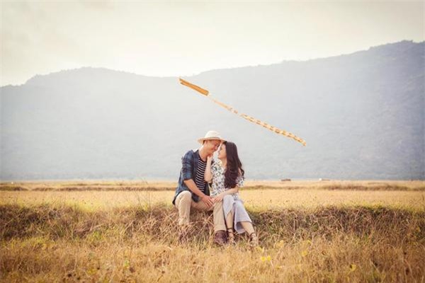 yeu 4 nam, chia tay “nhieu nhu com bua”, cap doi ve lai ben nhau day ngot ngao - 7