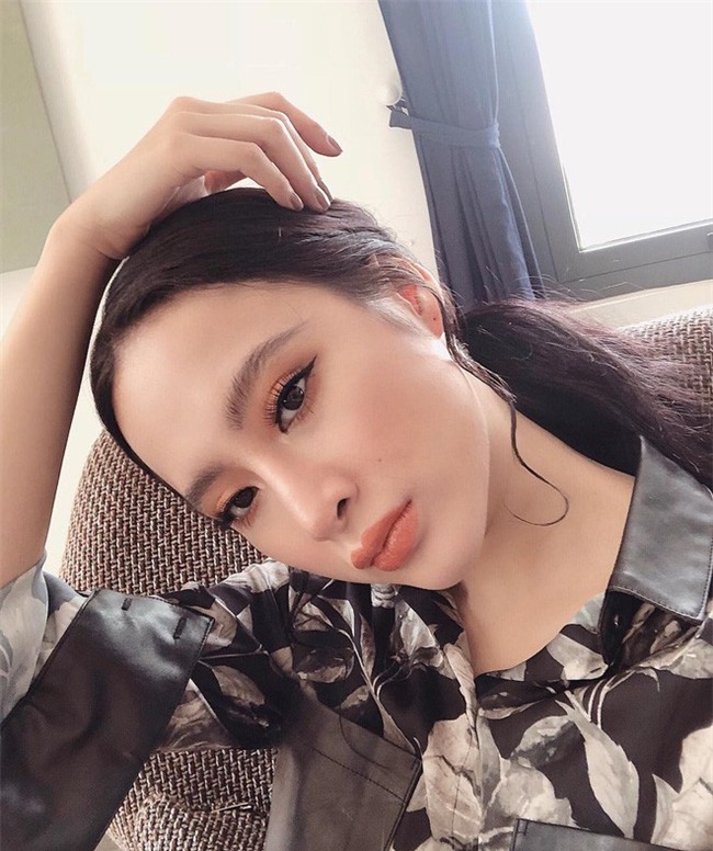 3 người đẹp sàn sàn tuổi Kỳ Duyên, Angela Phương Trinh và Nam Em: sau những nghi án thẩm mỹ liên tiếp, hiện giờ nhan sắc ra sao-17