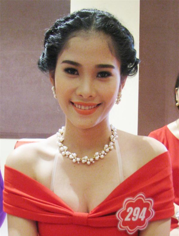 3 người đẹp sàn sàn tuổi Kỳ Duyên, Angela Phương Trinh và Nam Em: sau những nghi án thẩm mỹ liên tiếp, hiện giờ nhan sắc ra sao-20