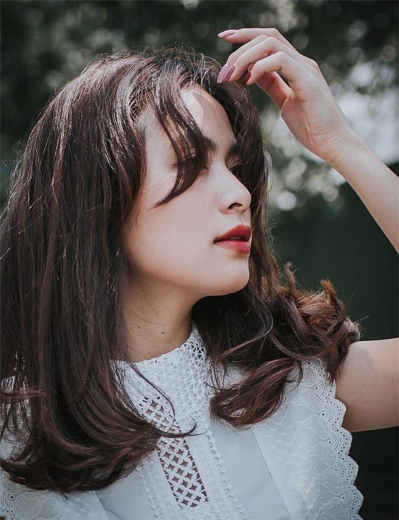 Hoàng Thùy Linh, ca sĩ, sao Việt