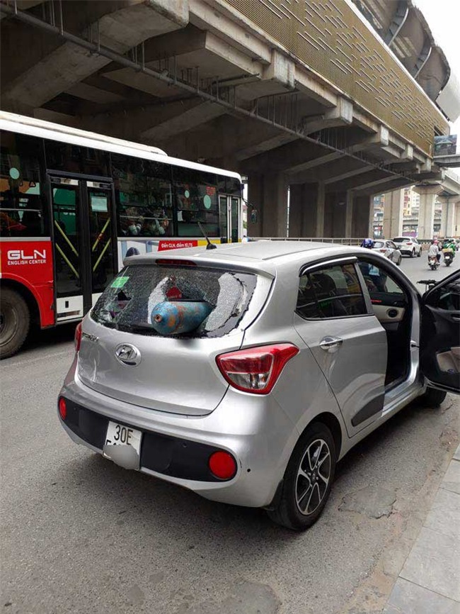 tim ra nguon goc binh khi phi nhu ten lua, dam xuyen o to giua pho ha noi - 1