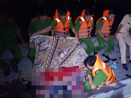 lat sa lan cho gach trong dem, 3 me con chet thuong tam - 2