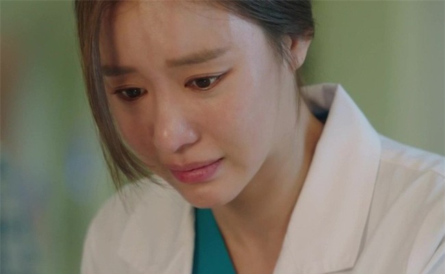 Trái ngang vừa ly hôn xong đã thấy nhà nội liên hoan mừng dâu và cháu nội mới - Ảnh 2.